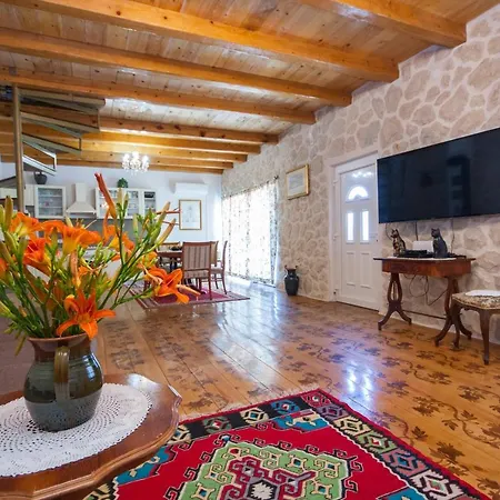 Easy Holiday home Skradin